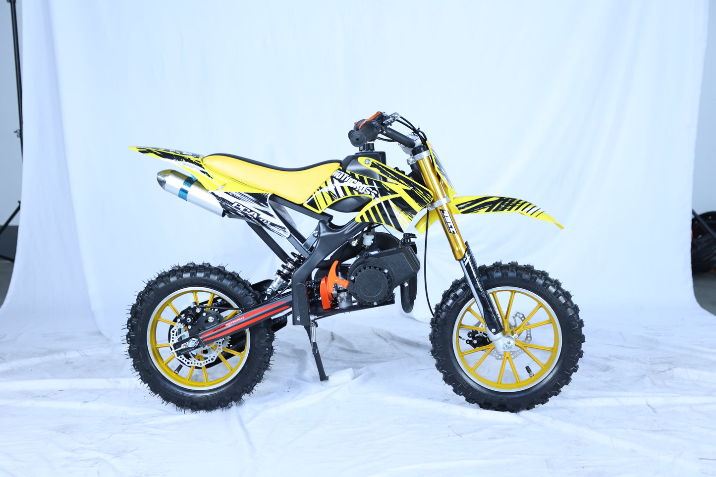 49cc Kids Pit Bike - Twist and Go, No Gears - Yellow Child's Off-Road Dirt Bike - Ages 6-14 - Max Speed 35 km/h - High Strength Steel Frame - Wear-Resistant Tyres